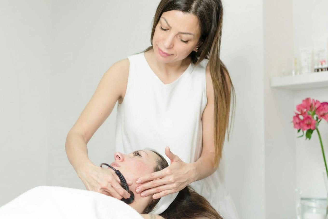 zabieg mezoterapii bezigłowy